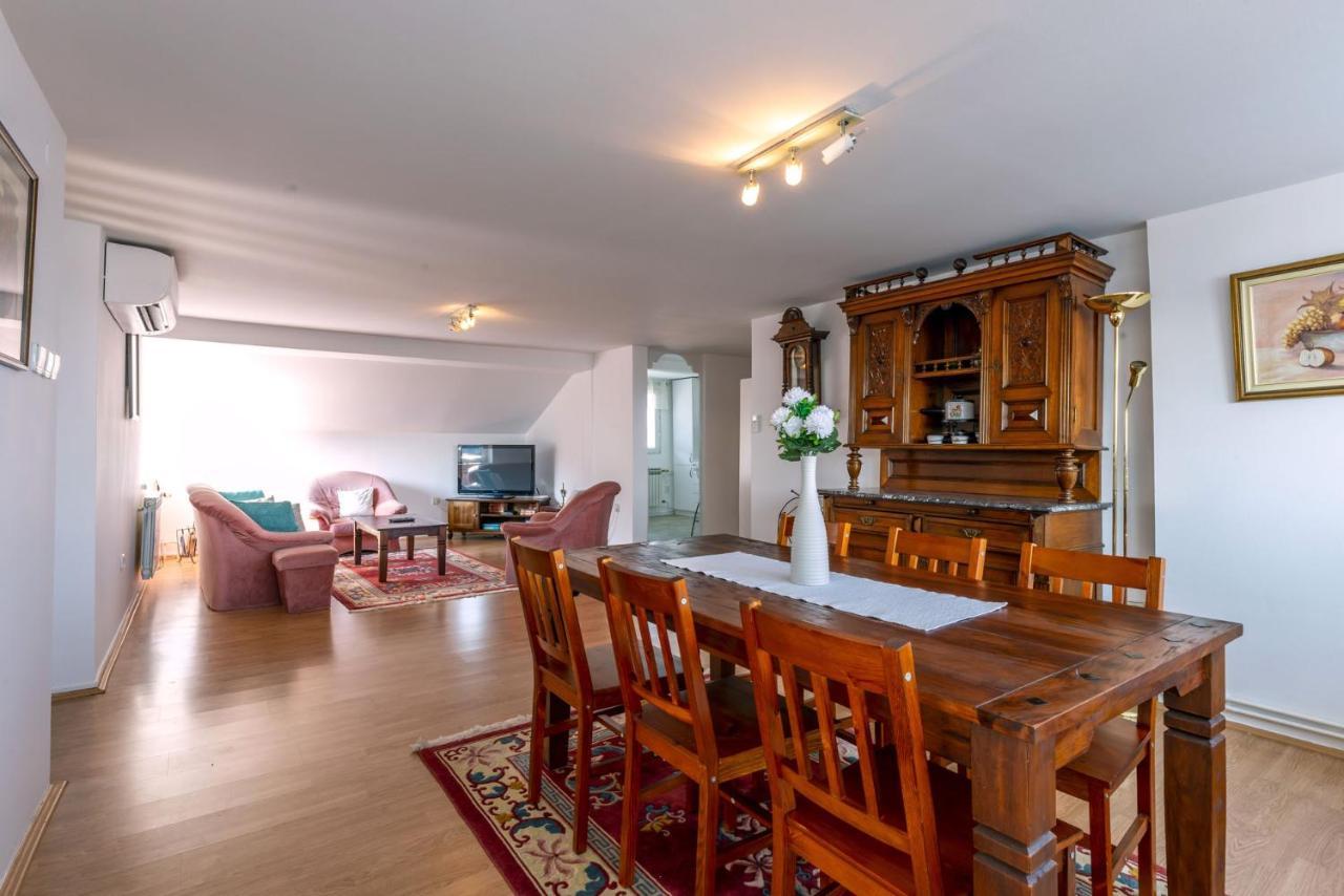Mott Residence Тузла Экстерьер фото