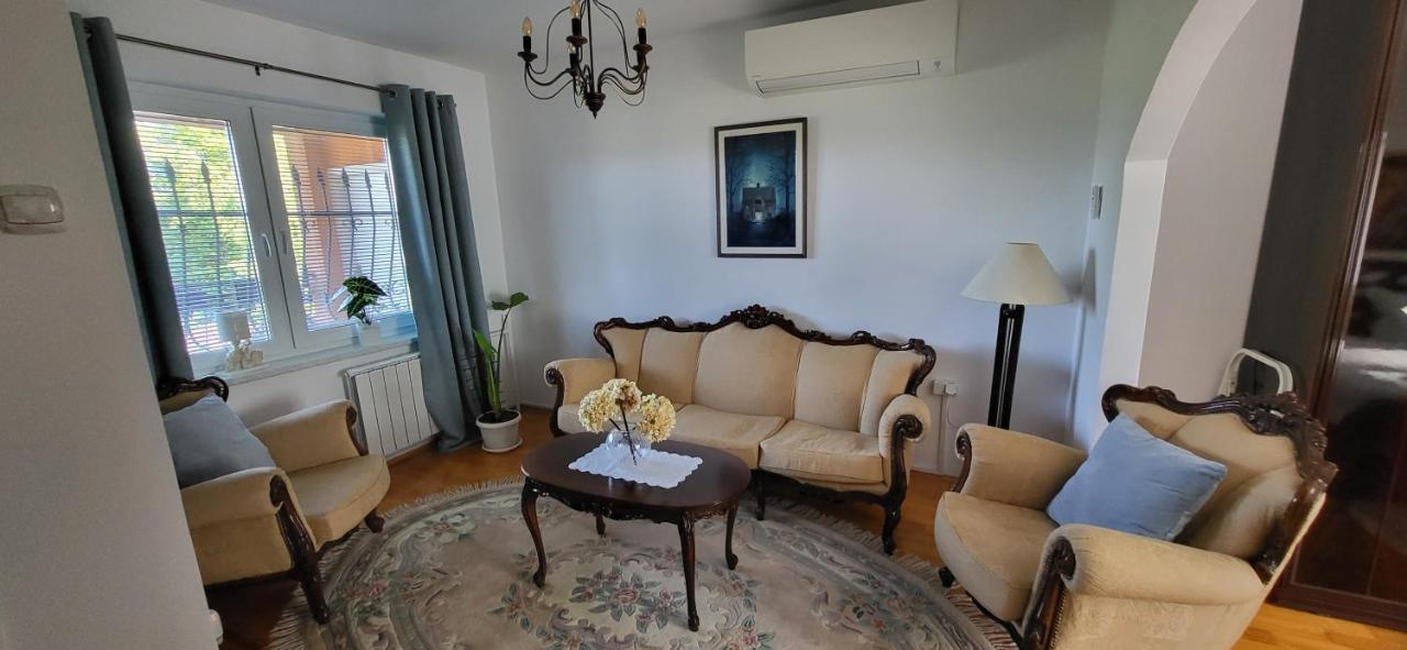 Mott Residence Тузла Экстерьер фото
