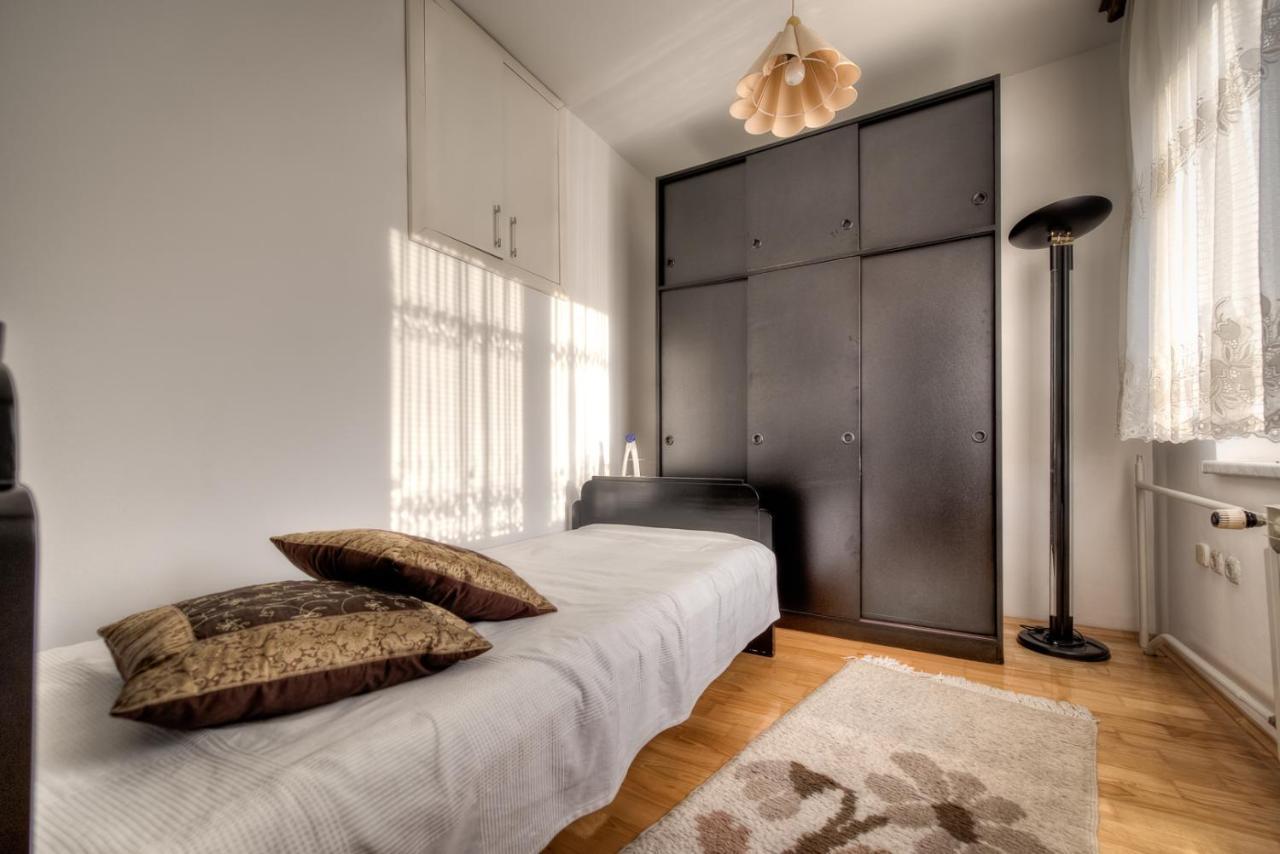 Mott Residence Тузла Экстерьер фото
